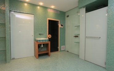 דלתות זכוכית,