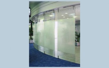 סגירת חזיץ בזכוכית שקופה וחלבית