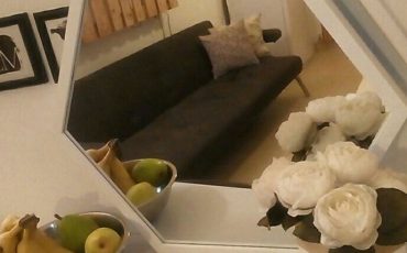 מראות מעוצבות לסלון